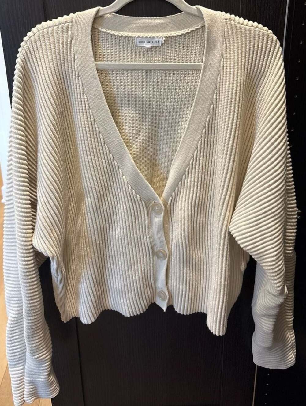 Good American Women's V-Neck Slouchy Ribbed Cardigan in Ivory